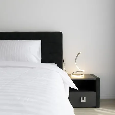 Krone - New Development Near Mall Coresi With Free Parking Brasov
