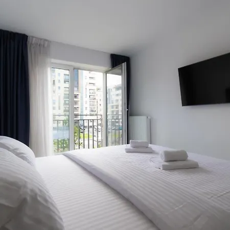 Apartment Krone - New Development Near Mall Coresi With Free Parking